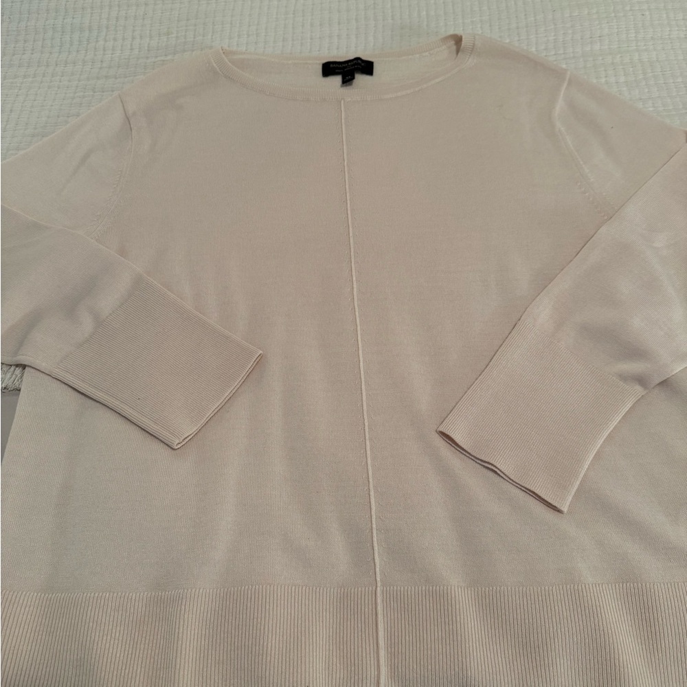Banana Republic Merino Wool Women’s Sweater Size XL good Used Condition